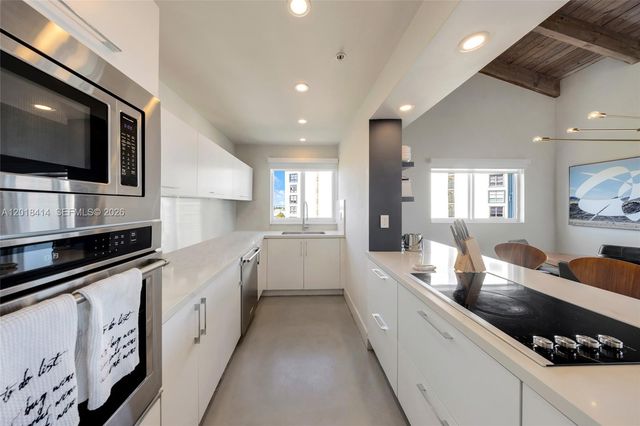 50 Ocean Lane Dr PH603, Key Biscayne, FL 33149