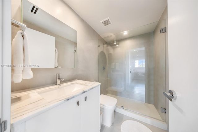 50 Ocean Lane Dr PH603, Key Biscayne, FL 33149