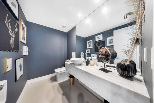 50 Ocean Lane Dr PH603, Key Biscayne, FL 33149