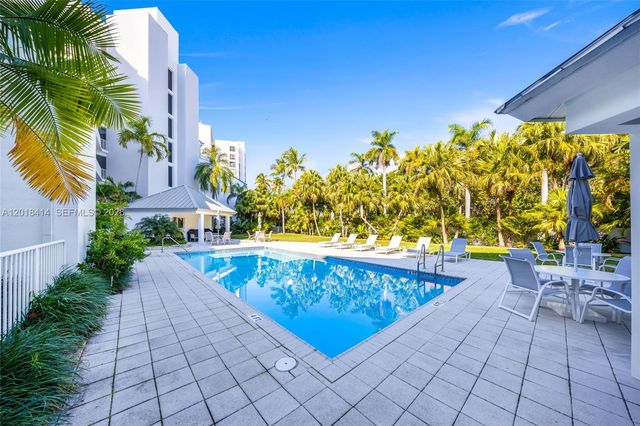 50 Ocean Lane Dr PH603, Key Biscayne, FL 33149