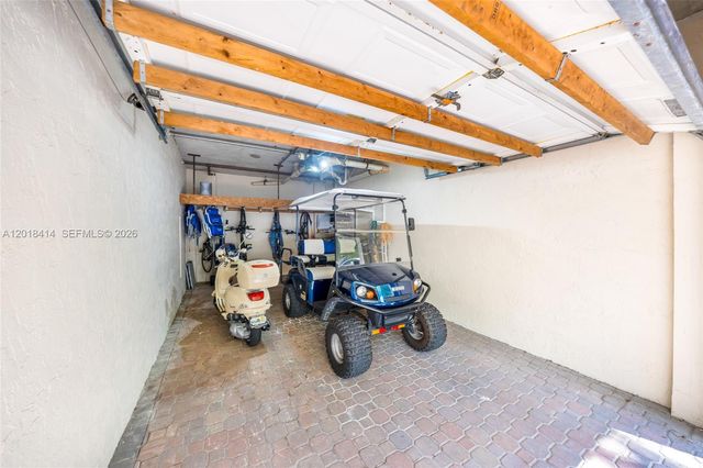 50 Ocean Lane Dr PH603, Key Biscayne, FL 33149