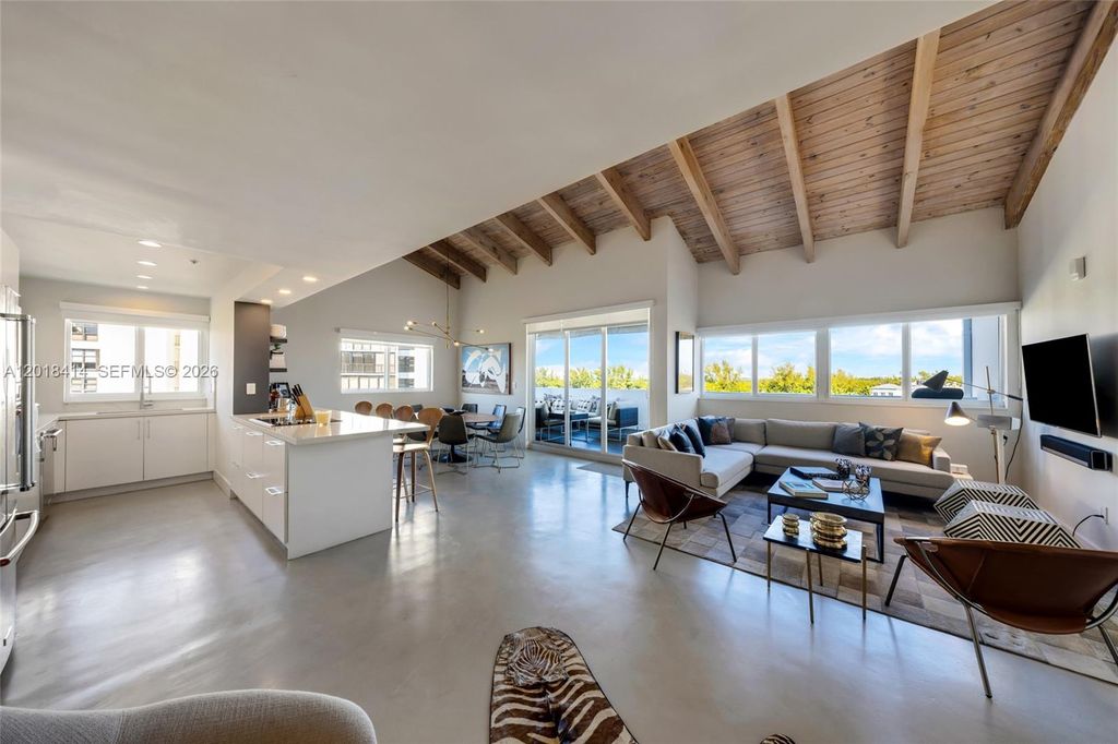 50 Ocean Lane Dr PH603, Key Biscayne, FL 33149