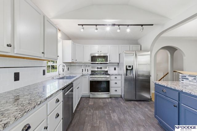 3307 Lynnwood Drive, Bellevue, NE 68123