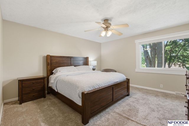 3307 Lynnwood Drive, Bellevue, NE 68123