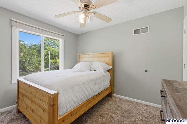 3307 Lynnwood Drive, Bellevue, NE 68123