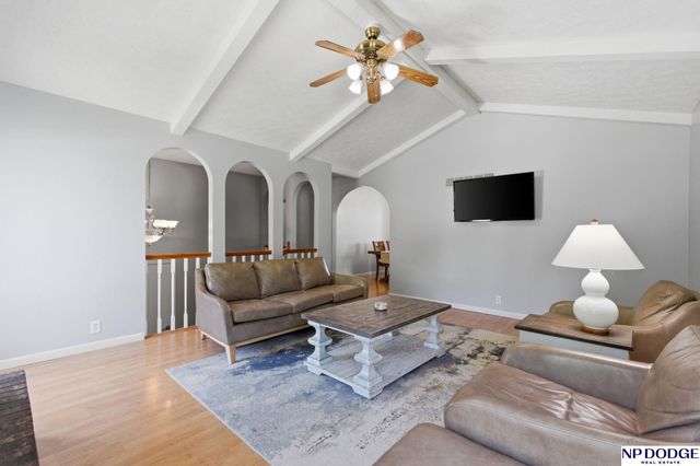 3307 Lynnwood Drive, Bellevue, NE 68123