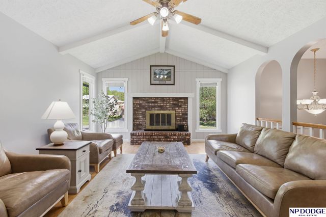 3307 Lynnwood Drive, Bellevue, NE 68123
