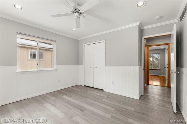 1882 W Ridge Drive, Commerce Twp, MI 48390