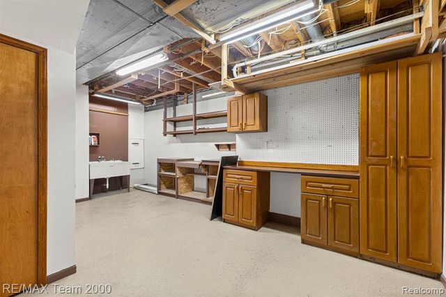 1882 W Ridge Drive, Commerce Twp, MI 48390