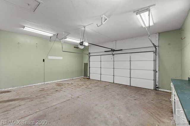 1882 W Ridge Drive, Commerce Twp, MI 48390