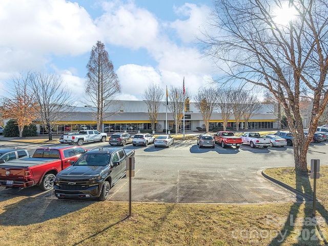 140 Vista Boulevard 2, Arden, NC 28704