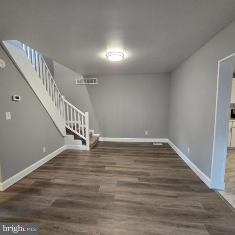 433 E MAPLE AVE, Lindenwold, NJ 08021