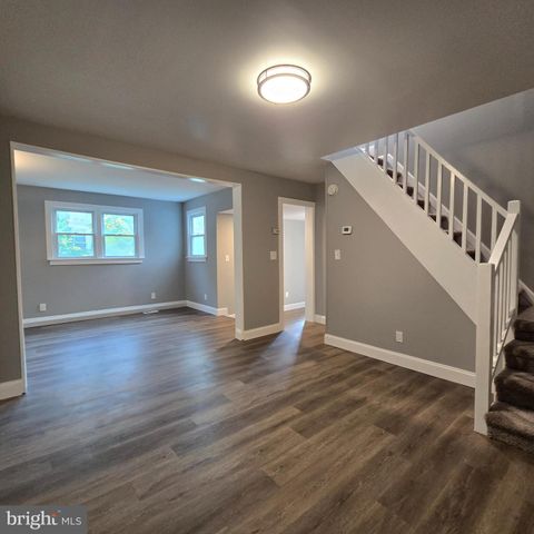 433 E MAPLE AVE, Lindenwold, NJ 08021