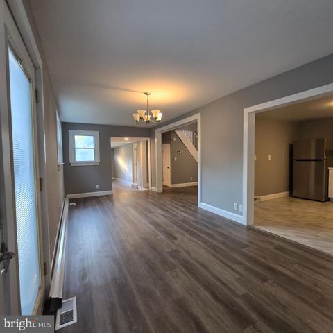 433 E MAPLE AVE, Lindenwold, NJ 08021