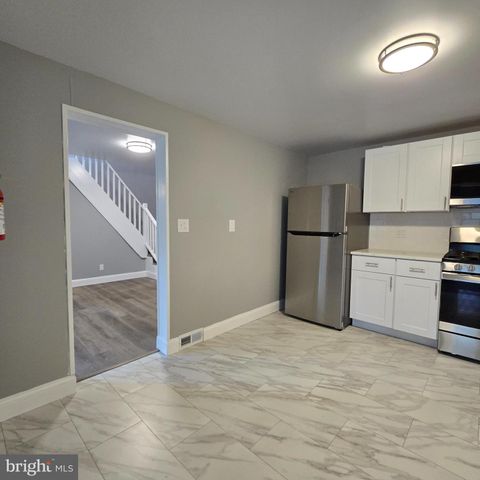 433 E MAPLE AVE, Lindenwold, NJ 08021