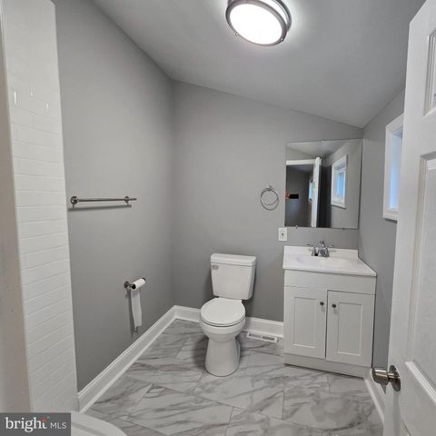 433 E MAPLE AVE, Lindenwold, NJ 08021