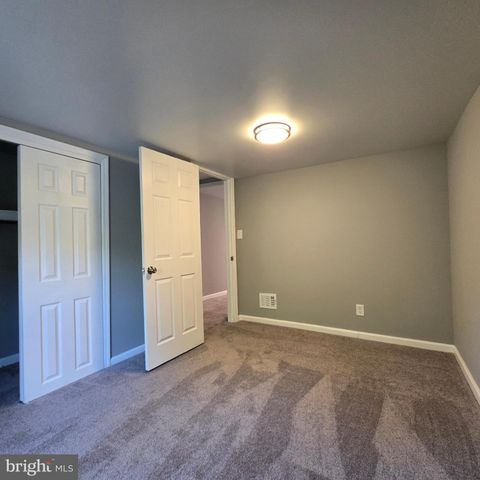 433 E MAPLE AVE, Lindenwold, NJ 08021