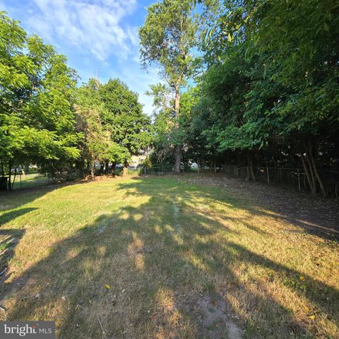 433 E MAPLE AVE, Lindenwold, NJ 08021