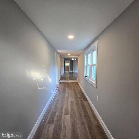 433 E MAPLE AVE, Lindenwold, NJ 08021