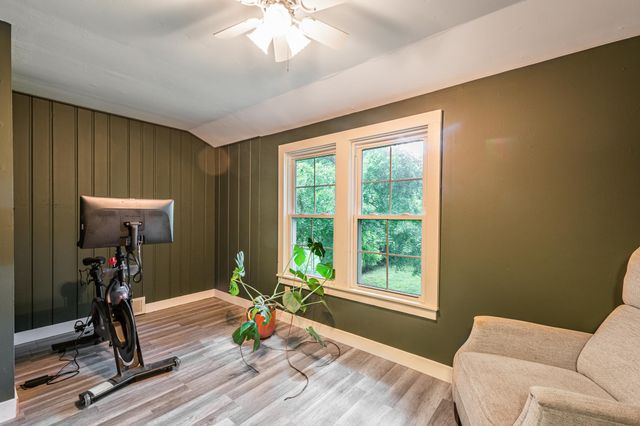 525 Brewer Street, Marshall, MI 49068