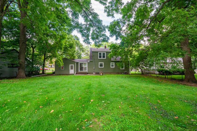 525 Brewer Street, Marshall, MI 49068