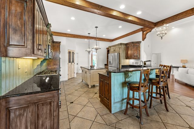 1357 Madison Creek Rd, Goodlettsville, TN 37072