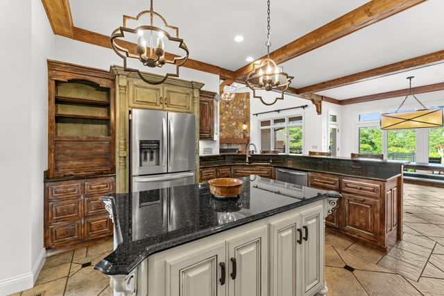 1357 Madison Creek Rd, Goodlettsville, TN 37072