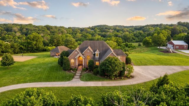 1357 Madison Creek Rd, Goodlettsville, TN 37072