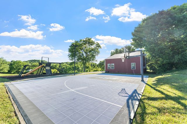 1357 Madison Creek Rd, Goodlettsville, TN 37072