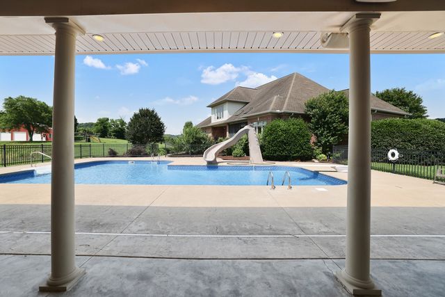 1357 Madison Creek Rd, Goodlettsville, TN 37072