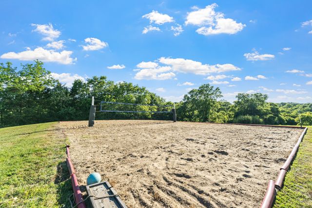 1357 Madison Creek Rd, Goodlettsville, TN 37072