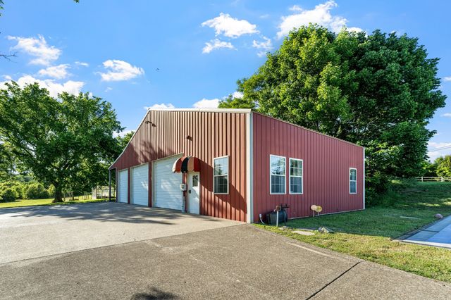 1357 Madison Creek Rd, Goodlettsville, TN 37072
