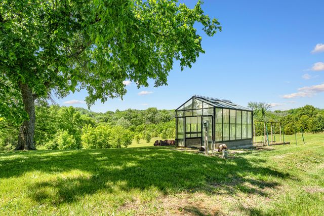 1357 Madison Creek Rd, Goodlettsville, TN 37072