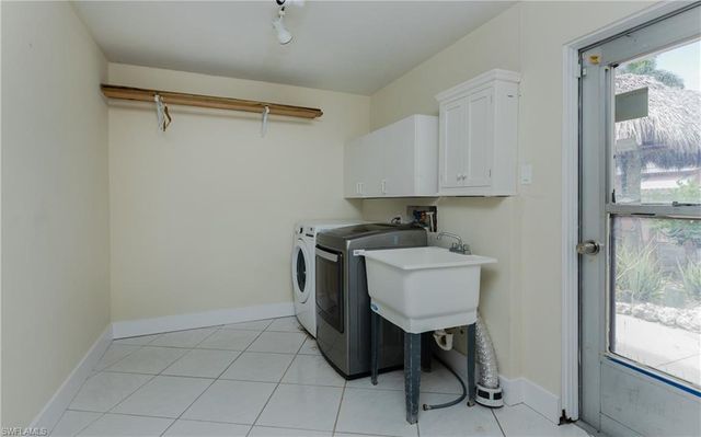 529 Coral DR, Cape Coral, FL 33904