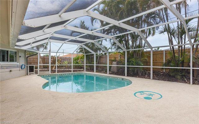 529 Coral DR, Cape Coral, FL 33904