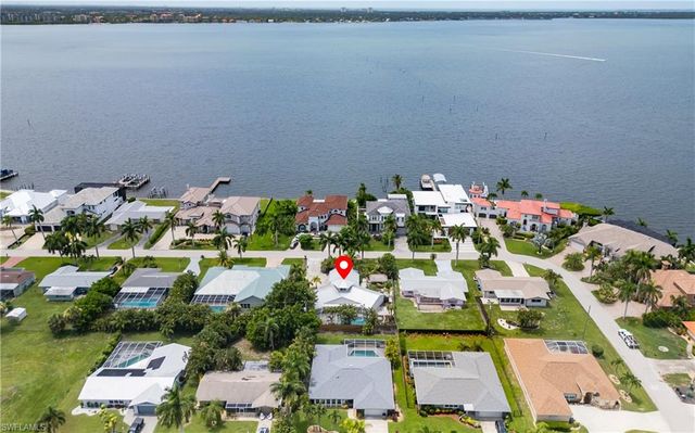 529 Coral DR, Cape Coral, FL 33904