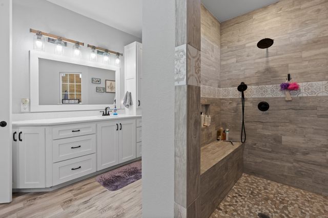 10748 W Fm 4, Godley, TX 76044