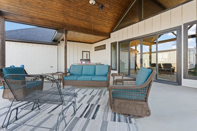 10748 W Fm 4, Godley, TX 76044