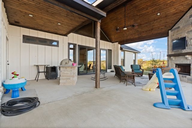 10748 W Fm 4, Godley, TX 76044