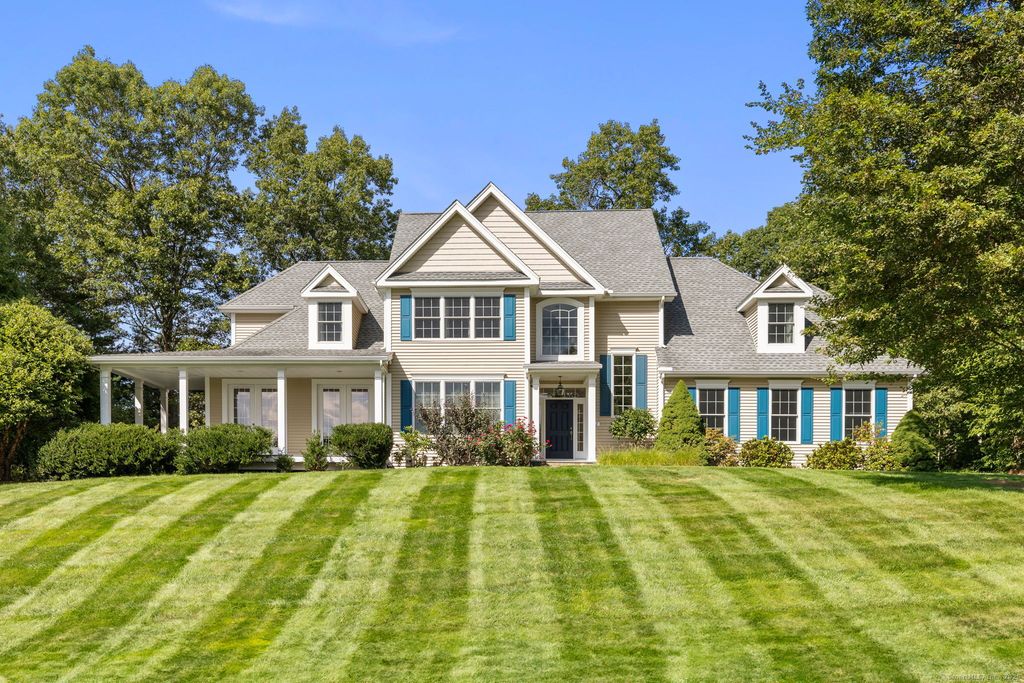 2 Monticello Circle, Ellington, CT 06029