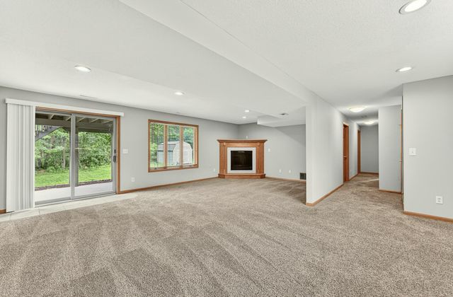 2605 Elmcroft Drive SW, Rochester, MN 55902