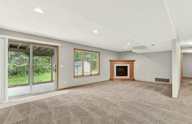 2605 Elmcroft Drive SW, Rochester, MN 55902