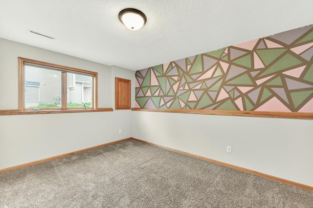 2605 Elmcroft Drive SW, Rochester, MN 55902