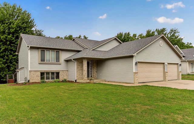 2605 Elmcroft Drive SW, Rochester, MN 55902