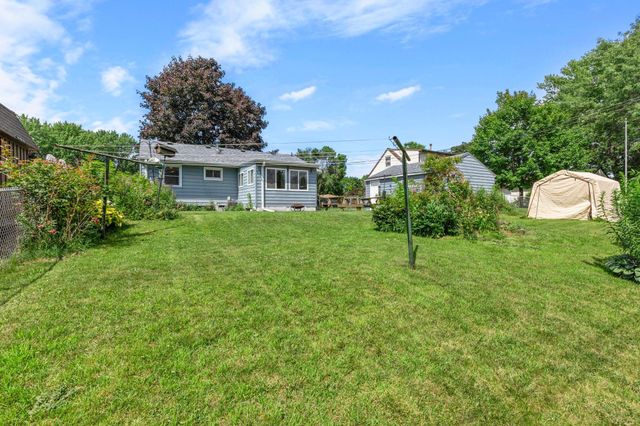2012 Zircon Lane, Eagan, MN 55122