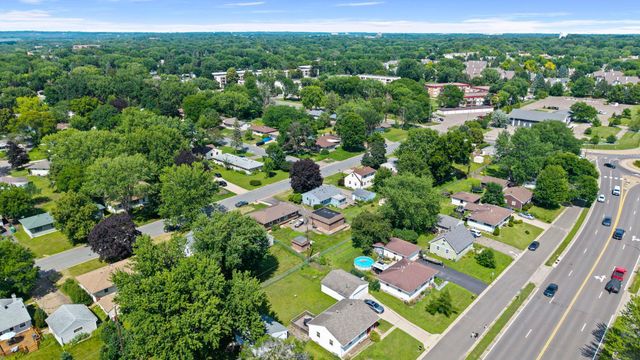 2012 Zircon Lane, Eagan, MN 55122