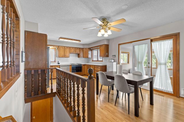 2012 Zircon Lane, Eagan, MN 55122