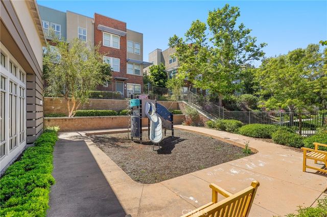 56 Meridian Drive, Aliso Viejo, CA 92656