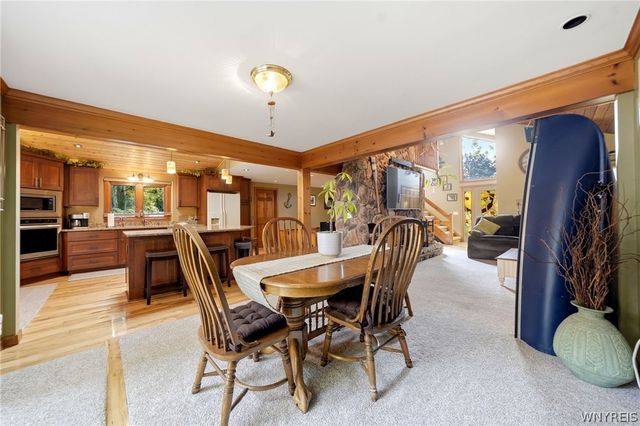 35 Lancelot Court, Amherst, NY 14068