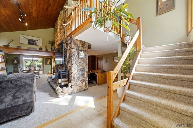 35 Lancelot Court, Amherst, NY 14068